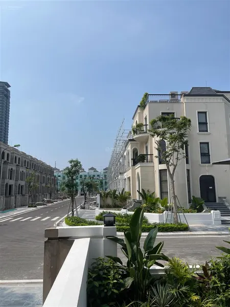 Bán dinh thự biệt thự tây hồ kđt nam thăng long ciputra em phương hàng cđt