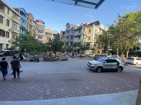 132m2 lô góc thang máy siêu thoáng chỉ hơn 9 tỷ