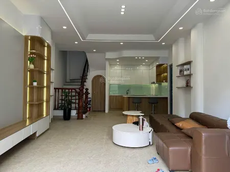 Bán mới lô góc cực chất tại quang tiến, 9,8 tỷ, 43m2, 6pn, 4wc, 5 tầng.ô tô tải đổ cửa