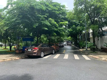 Chính chủ bán liền kề 90m2 view công viên ở foresa tasco xuân phương, giá hợp lý
