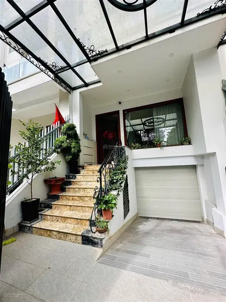 Bán nhà phân lô nguyễn trãi, 107m2 5 tầng thang máy, khu bàn cờ, không gian thoáng đãng, yên tĩnh