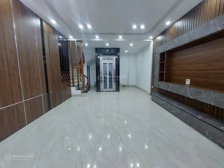 Bán nhà khu tái định cư thượng thanh long biên 7 t, thang máy gara oto full nội thất mới xây 8.7tỷ