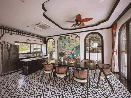 Chính chủ bán gấp nhà mặt đường thọ tháp, quận cầu giấy diện tích 200m2, 4 tầng mt 14m giá rẻ 95 tỷ