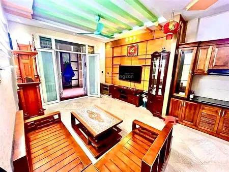 Bán nhà ngã tư lò đúc + trần khát chân 8,9 tỷ, sổ đỏ 64m2, 4 tầng, cách phố 15m, không quy hoạch