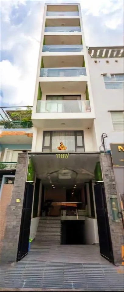 Hạ 11 tỷ! mặt tiền lý tự trọng, bến thành, quận 1, 4x20, hầm 9 tầng, hđt 330tr giá 66 tỷ