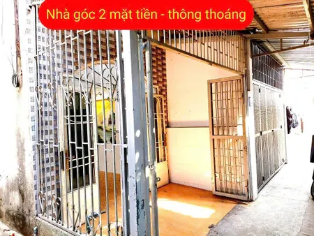 bán nhà 2 mặt tiền hẻm Hoàng Hữu Nam giá 2,3 tỷ