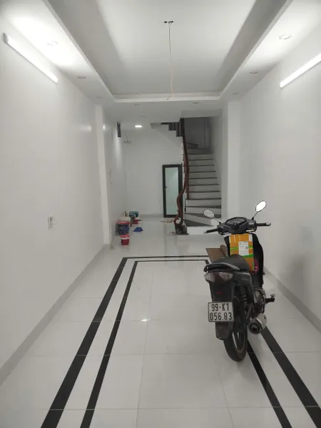 Cho thuê nhà nguyên căn mới kinh kong ngõ 100 Thúy Lĩnh, 33m2 x 5 tầng, 3 ngủ kk, 8 Triệu