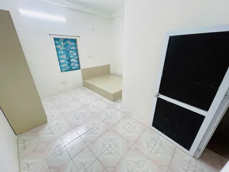 Nhà nguyên mới sửa tại số nhà Ngõ 175 Định Công, 30m2 x 3 tầng, 3 ngủ, 10 Triệu