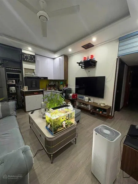 Bán cc căn góc mặt đường nguyễn xiển 57m2 2 ngủ 2vs sđcc trang 0366 472 ***