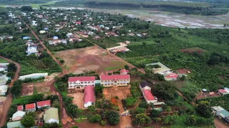 Cần bán gấp 1 lô đất sát ủy ban, nằm trong khu trung tâm đông dân cư