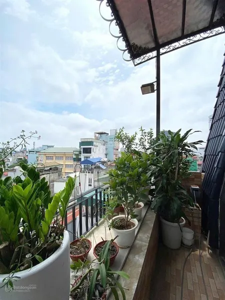 Toà nhà căn hộ cao cấp đống đa 16 phòng khép kín doanh thu 100 triệu/tháng. nhà 85m2x8t, mt 10m