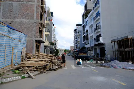 Tuyến 2 tđc cây đa lô 63m2 duy nhất luôn ạ