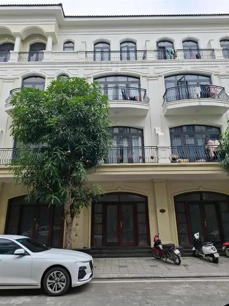 Chính chủ cần bán nhà liền kề chà là 7 58,5m2, hoàn thiện 5 tầng vinhomes ocean park 2 giá 8.2 tỷ