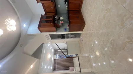 Bán nhà 4 tầng, phường 1 quận 5, giá hơn 8 tỷ, dt 4x14, ngay trần hưng đạo giao nguyễn biểu.
