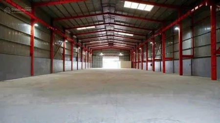 Xưởng 1700m2 1300m2 thổ cư đường xe cont, cách quốc lộ 1a 100m, gần cầu bình phước
