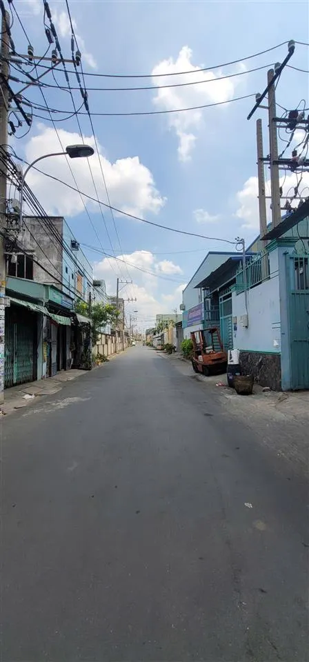 Nhà xưởng hẻm nhựa một xẹt thông 10m đường hương lộ 2, 23x45m full thổ cư