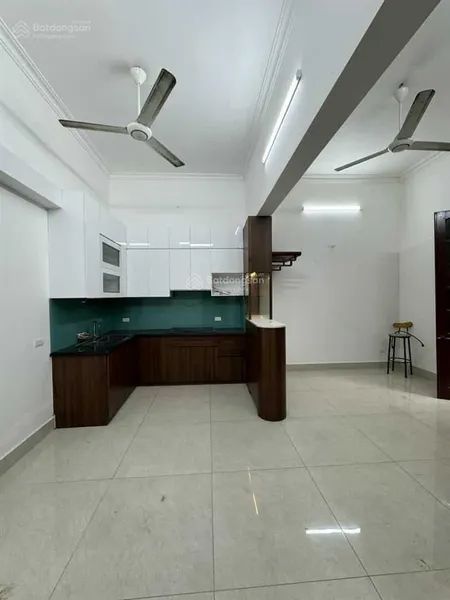 Nhỉnh 8 tỷ. ngõ nông, gần phố, thụy khuê, tây hồ, 50m2, 4 tầng, hiếm nhà bán