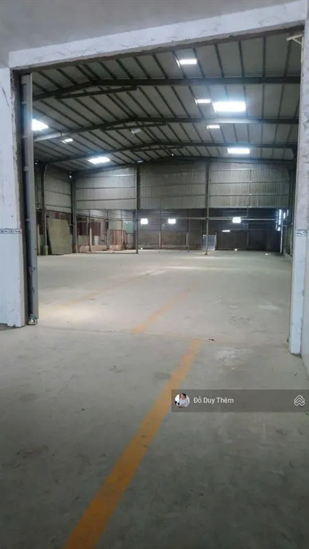 Bán xưởng 10.000m2, nằm trong kcn vĩnh lộc, container chạy 24/24, 100 tỷ tl