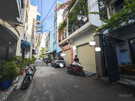 Bán nhà có xưởng 136m2 hẻm xe hơi, đường nguyễn sơn, quận tân phú
