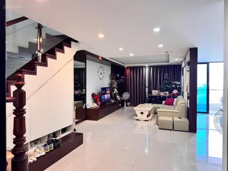 Chính chủ bán căn duplex tầng 6 golden land 275 nguyễn trãi 118m2 full nội thất cao cấp