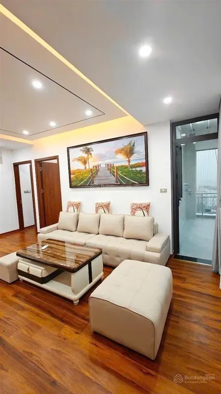 Bán căn hộ chung cư b6 tại nam trung yên, 5,35 tỷ, 70m2 full nội thất 3 ngủ 2 vs