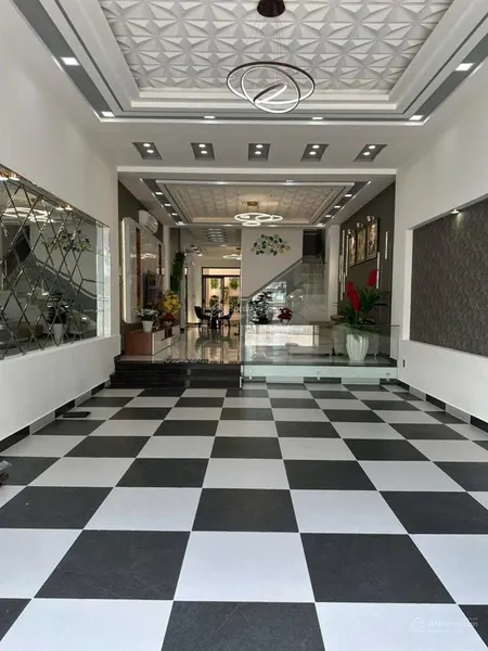 Bán siêu phẩm 6 tầng phố vương thừa vũ thang máy ô tô kinh doanh