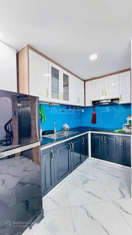 Nhà mới 7 tầng lô góc thang máy ô tô ngõ thông kinh doanh