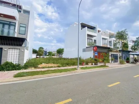 Chủ kẹt tiền ra gấp lô 104m2 chỉ 1tỷ9 ngay đường 25b,tt hiệp phướcnhơn trạch.cách cổng sân bay 3km