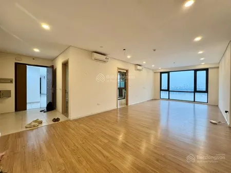 Bán căn hộ cao cấp mipec long biên. căn góc 3 mặt thoáng, 125m² 3pn 2wc, tầng trung. view đẹp nhất