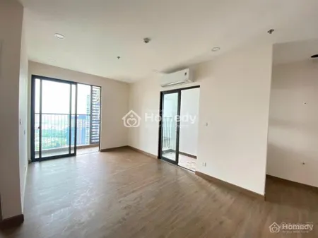 Cần bán căn 2 phòng ngủ sky oasis 68m2 view biệt thự đảo tầng 11, giá 4.15 tỷ bao phí