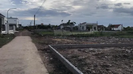 Dt 10*20m(50m2 cư),gần biển,khu công nghiệp aurora (dệt may).gần chợ lớn đông bình, trường các cấp
