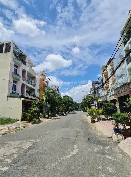 Mặt tiền nội bộ 10m,khu tên lửa gần aeon mall giá chỉ 9.3 tỷ! bình trị đông b, bình tân. dt 4 x20m
