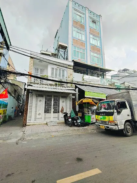 Chủ Bán gấp nhà MT Dương Bá Trạc, P1 Q8. DT 65m2. Giá chỉ 7,2 tỷ. Dòng tiền tốt.