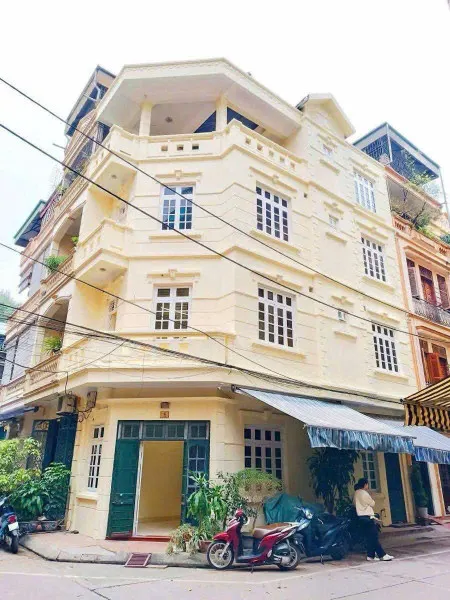 Cho thuê nhà ngõ oto Hồng Mai, 50 m2* 4 tầng 4 phòng ngủ 3vs, 12 Triệu