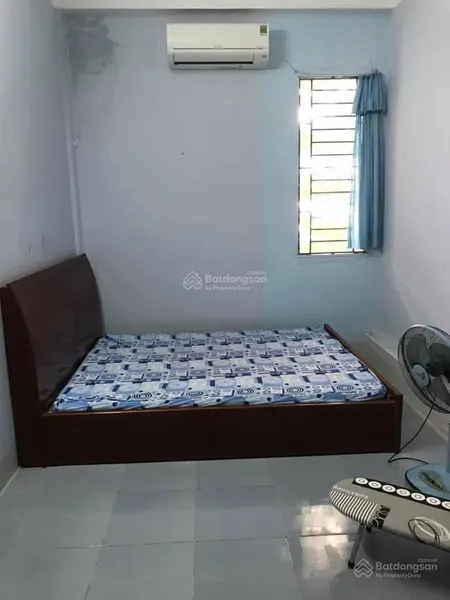 Chính chủ ngộp banhk cần bán gấp chung cư c5 căn góc 206 (tầng 2)