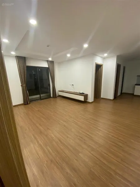 Bán căn hộ góc 3pn chung cư jardin sài đồng, full nội thất cơ bản chỉ 6.5 tỷ, bao hết thuế phí