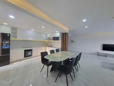 Gấp chủ gửi bán gấp trong tháng căn hộ 135m2, 3pn, 01 ô xe, happy valley nt cao cấp, giá 10,2 tỷ