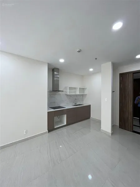 Bán cc 2pn, 1wc, 60m2 tại park legend hoàng văn thụ, 4,7 tỷ, tân bình 0932 834 ***