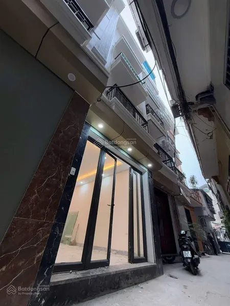Chủ cực máu bán! lỗ cũng bán hoàng mai 5 tầng thang máy sổ 40m mt 3,2m