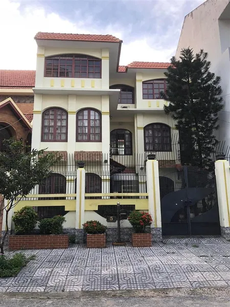 Bán biệt thự khu tên lửa, mt đường số 28, p. bình trị đông b, 10 x 18.5m, 2.5 tấm, giá 25.5 tỷ