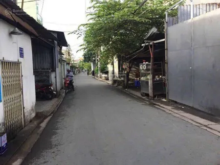 Nhà xưởng hẻm một sẹc thông 8m đường hương lộ 2, 9x37m nở hậu 12m tổng diện tích 384m2