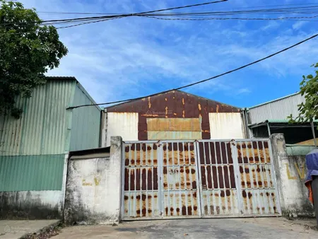 Bán xưởng mặt tiền tân hiệp 3, shr, 10m x 40m, 11 tỷ