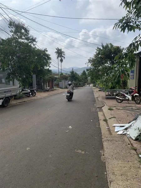 Ngộp cần bán gấp nhà kho chính chủ trung tâm phường nghĩa thành, gia nghĩa, đắk nông