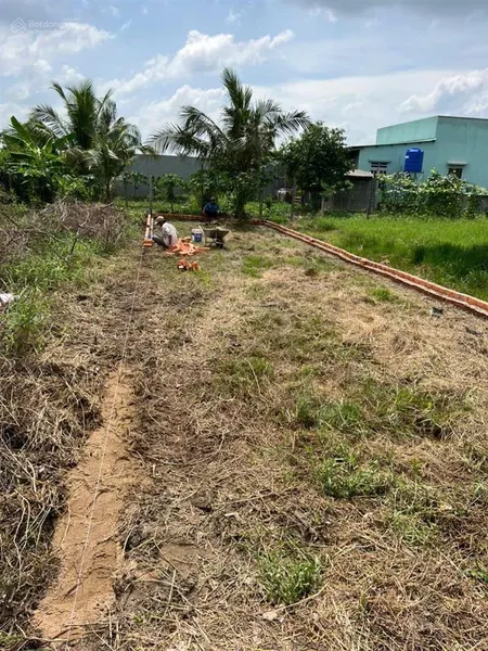 Bán đất tại chợ an hoà 150m2 chỉ với 465tr , tại thầy cai, phú hưng, bến tre. full thổ cư.shr.