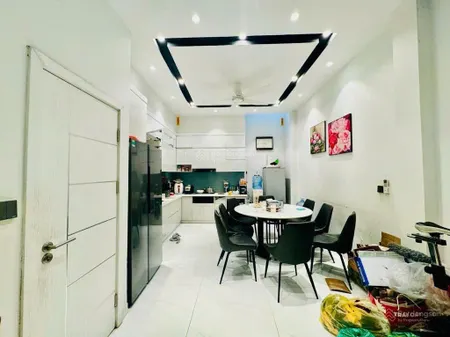 Cực hiếm có nhà thụy khuê, ba bước ra võng thị, thông tây hồ 43m2 x 6 tầng thang máy