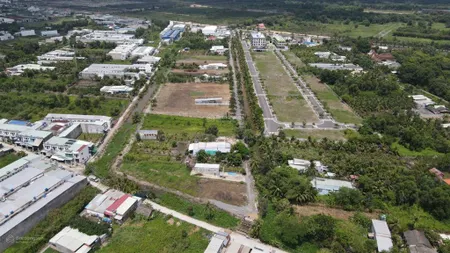Bán lô đất 5x30m ngay thị trấn đức hòa, giá 1.5 tỷ full thổ cư sổ sẵn