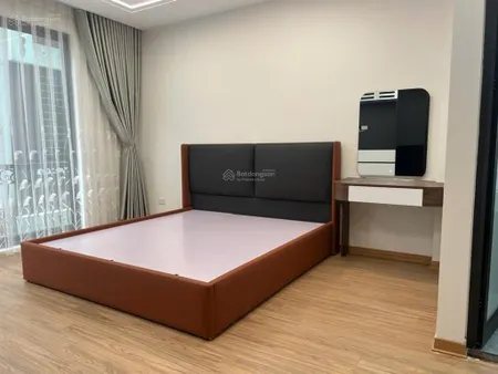 Bán nhà long biên phường long biên hà nội dt 40m2 * 6 tầng * 4,8m * 8,9 tỷ đường thông