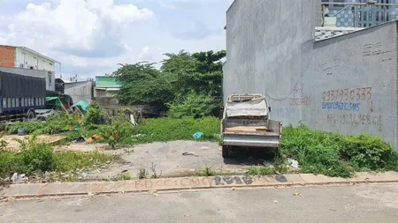 Vĩnh phú 32 mặt đường lớn kinh doanh được có thể xây dựng cho thuê, 120m2/2ty7, sổ sẵn đất full tc