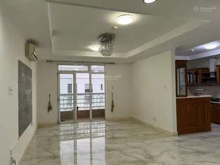 Chính chủ cần bán căn hộ penthouse hoàng tháp plaza, 9a khu trung sơn, xã bình hưng