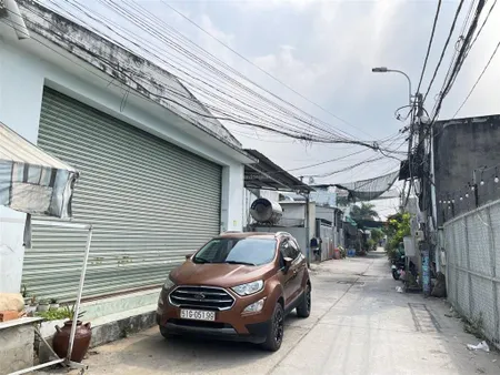 Bán kho xưởng trống 422m2 (16x27m) ngay chợ bình thành hẻm xe tải 8m giá chỉ 15,3 tỷ